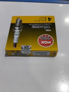 شمع پلاتینیوم NGK G-Power مدل LFR5AGP کد 5018 بسته ۴ عددی